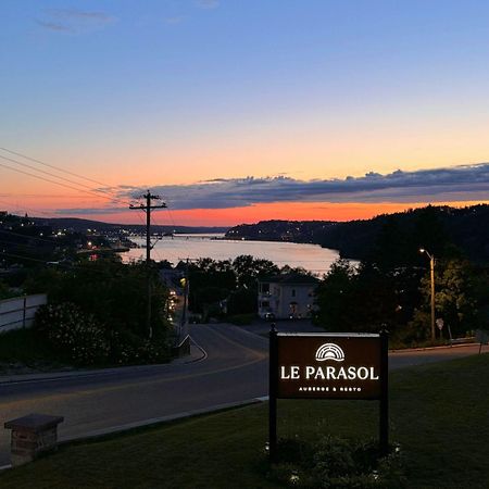 Auberge Le Parasol Chicoutimi المظهر الخارجي الصورة