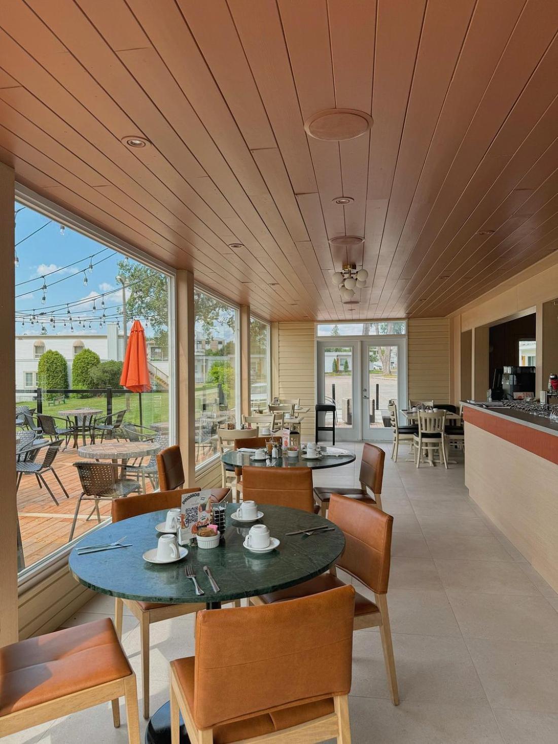 Auberge Le Parasol Chicoutimi المظهر الخارجي الصورة